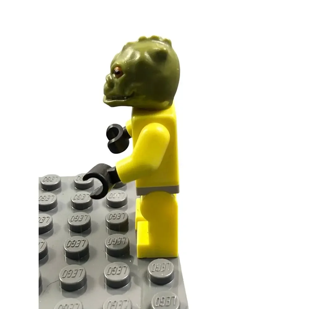 LEGO Star Wars Bossk Minifigure Olive Green Alien Pilot 75167 sw0828